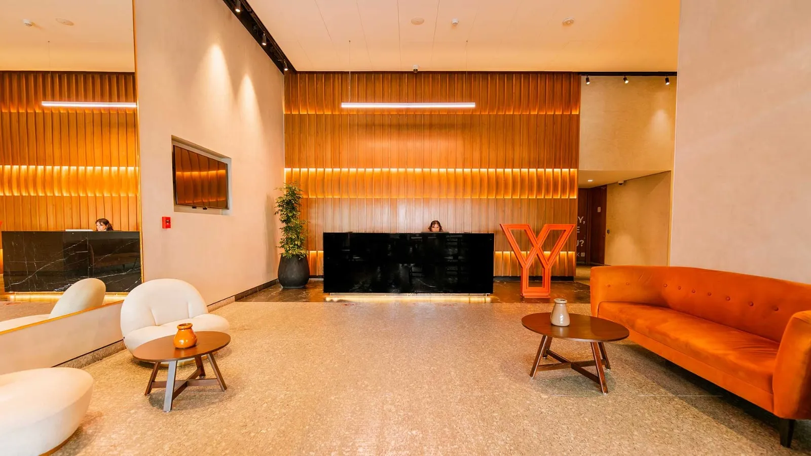 Vista moderna del edificio